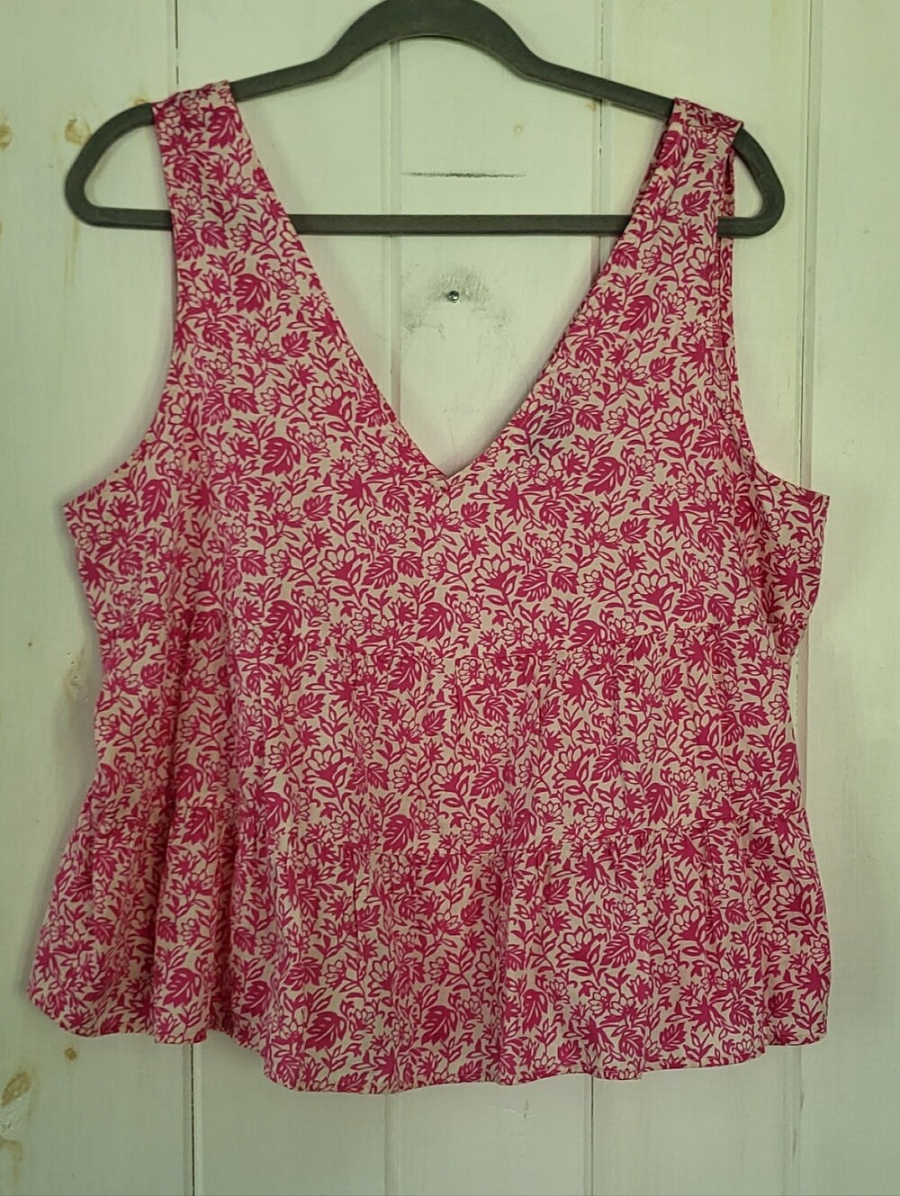 Floral Cotton Tiered V-Neck Cropped Tank Top